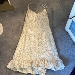 blue and white floral dress!